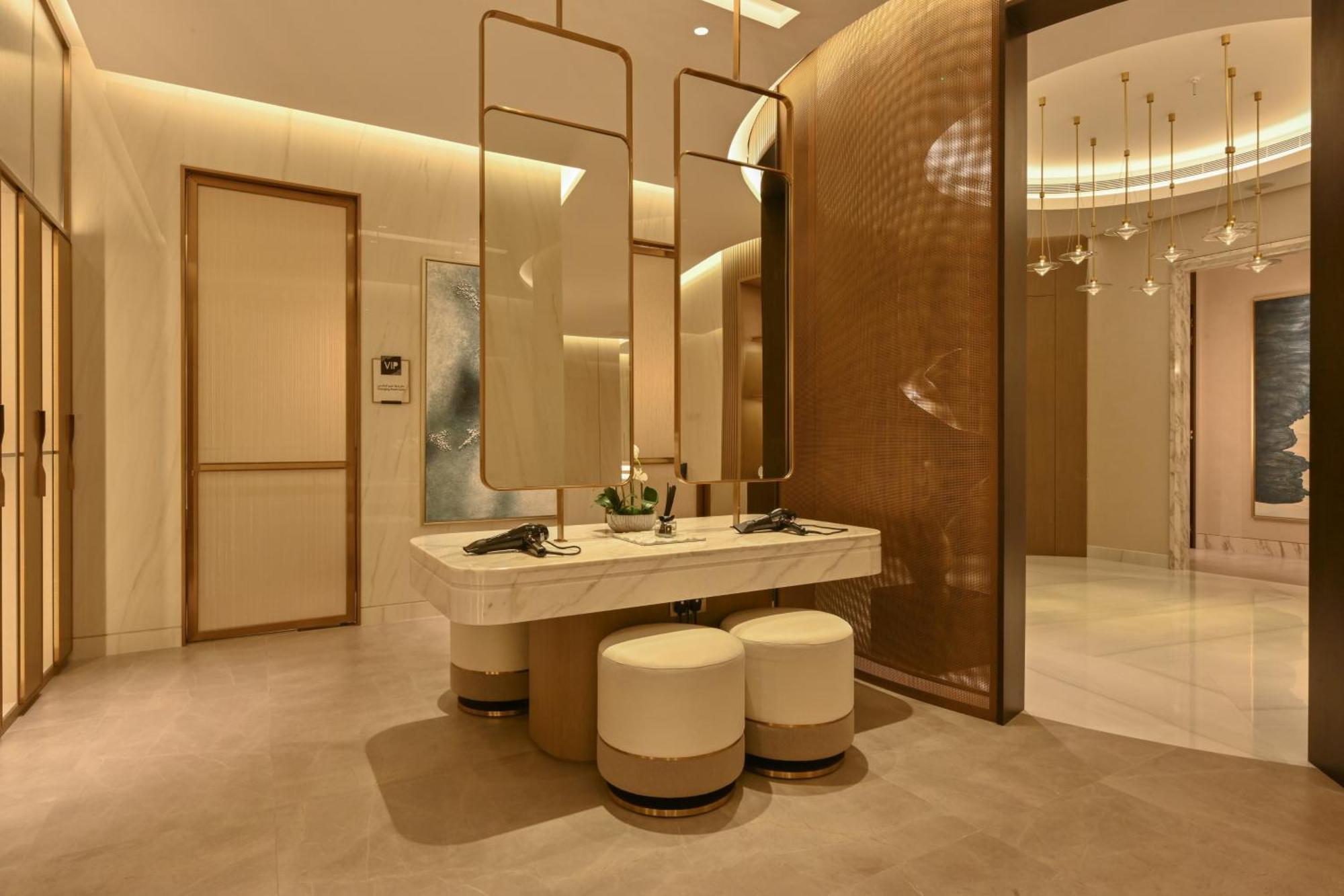 Onyx Rotana Hotel Manama Exterior photo The interior of the hotel